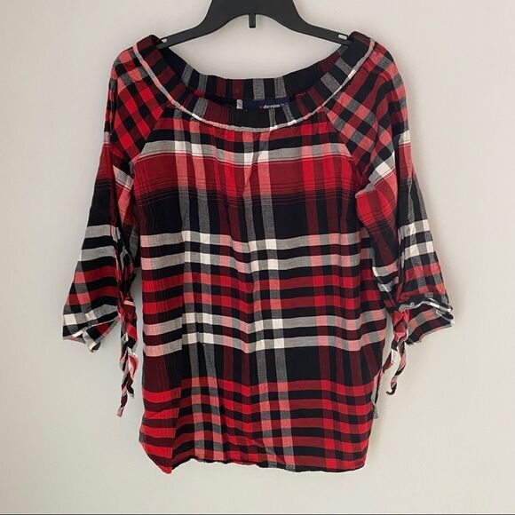 Denim 24/7 Women’s Off Shoulder Buffalo Plaid 3/4 Sleeve Top - Picture 1 of 5